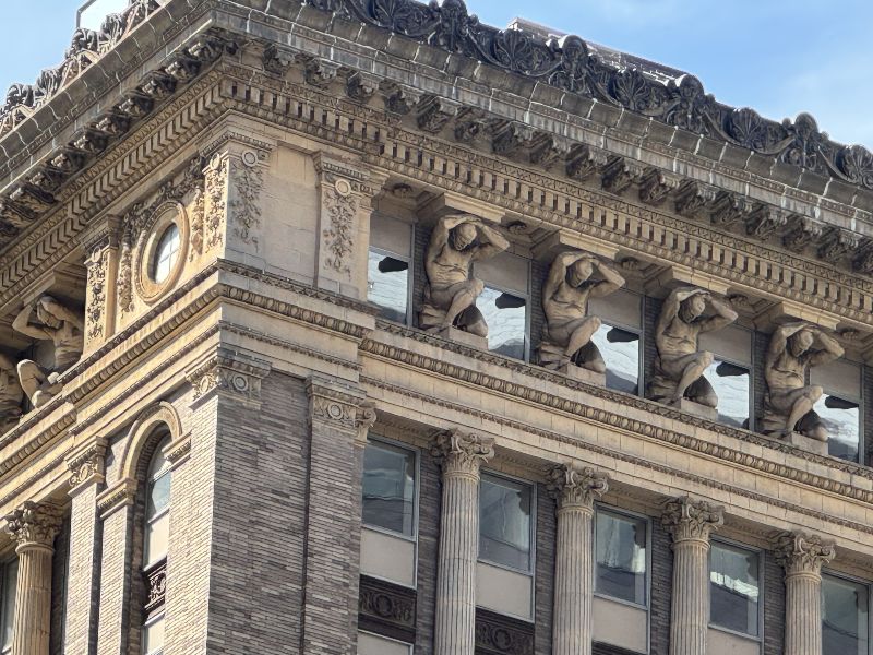 ab9fbd48-aa70-9af2-f97c-25bce81c19c4 Downtown's Best Tour Image